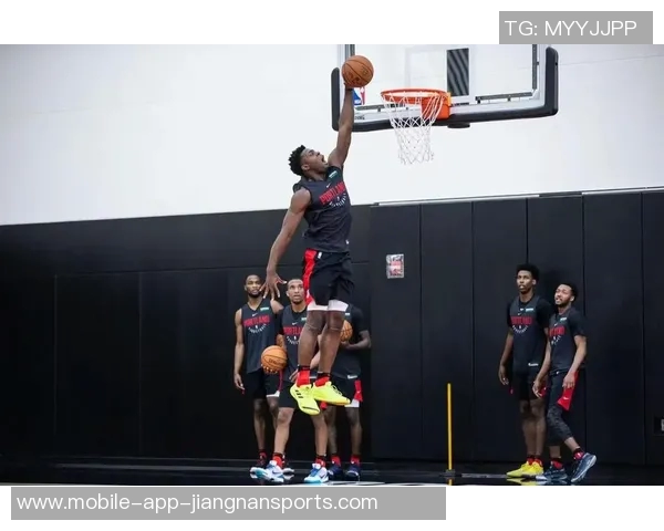 布兰登米勒表现出色19投8中罚球10中7贡献25分7助攻助力球队胜利 布兰登米勒表现出色19投8中罚球10中7贡献25分7助攻助力球队胜利