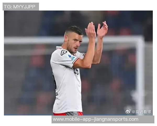 足球专家称瓦尔迪在克雷莫内塞表现出色预计能踢到41岁