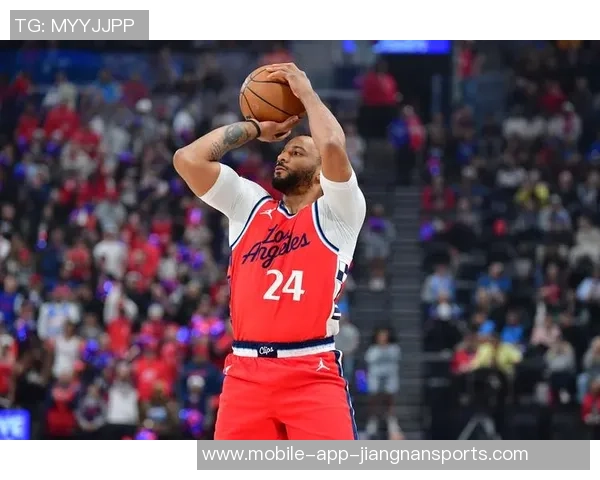 鲍威尔回忆韦德影响力称其为儿时偶像学习其打法与心态